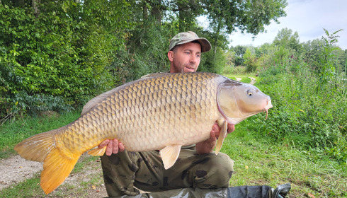 A 50 lb fish from Jonchery, Common, Aug 2023