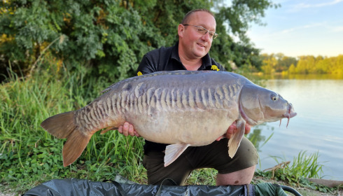 A 38 lb fish from Jonchery, Zip mirror, Sep 2023