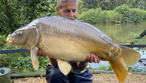 A 37 lb 9 oz fish from La Fonte, Sep 2024