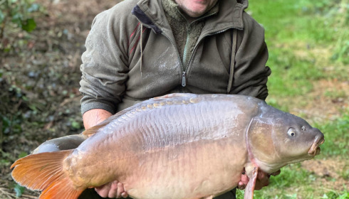 A 42 lb 2 oz fish from La Fonte, New PB, Oct 2024