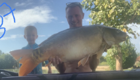 A 37 lb carp from Landes, Sep 2023