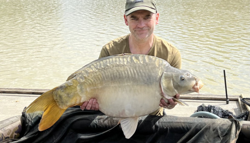 A 37 lb 4 oz carp from Landes, Darren Williams, Apr 2024