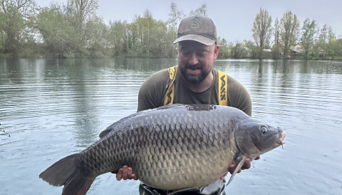 A 42 lb 15 oz carp from Laroussi, Darren Thornton, Apr 2024