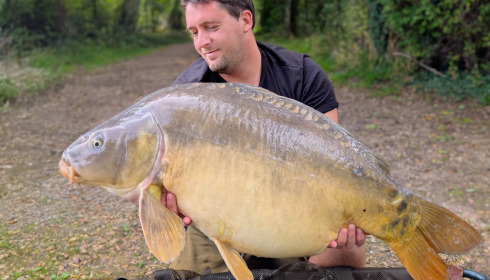 A 42 lb 8 oz fish from Lepinet North, Sep 2025