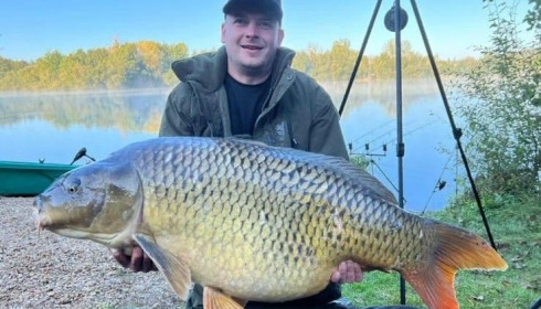 A 63 lb carp from Lepinet South, JACK MAJOR, Sep 2022