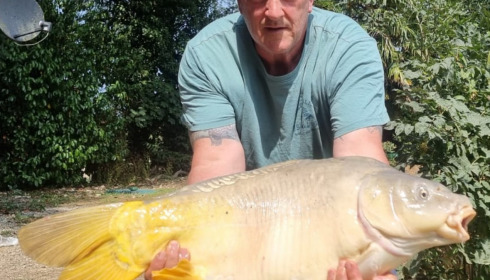 A 30 lb carp from Lillybelle, Warren Mulligan, Aug 2025