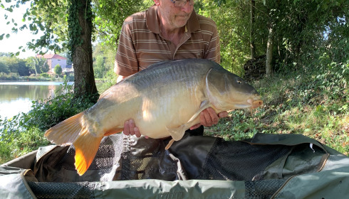 A 37 lb fish from Linstant, Lovely mirror, Sep 2024