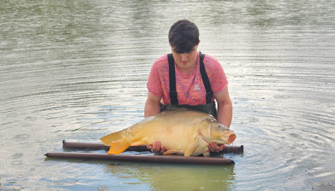 A 45 lb 2 oz fish from Maniere, New pb, Jul 2025
