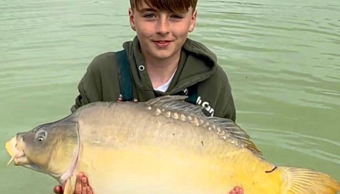 A 42 lb carp from Maniere, Freddie Passingham, Apr 2025