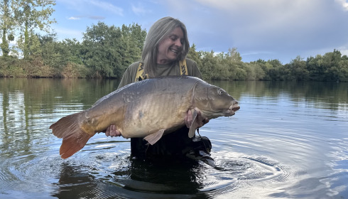 A 42 lb 8 oz fish from Old Oaks, Jul 2025