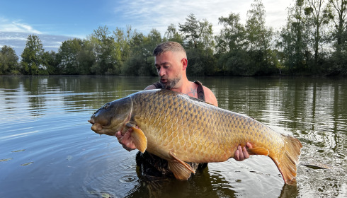 A 75 lb 4 oz fish from Old Oaks, PB Long common, Sep 2023