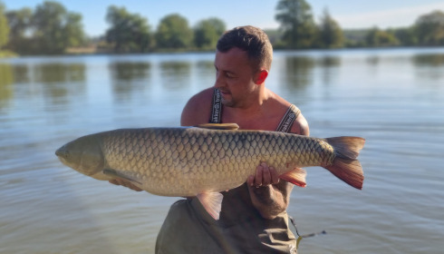 A 38 lb fish from Ragon, One of many hard fighting grass, Sep 2023