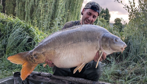 A 55 lb fish from Seigneurie, New pb mirror, Aug 2025