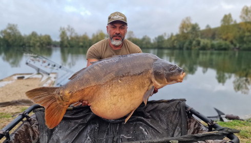 A 78 lb 2 oz fish from Sky Lake, The Pet (peg 5), Oct 2024