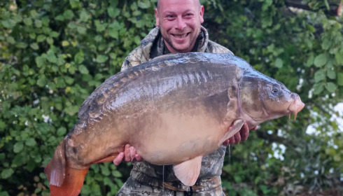 A 58 lb 10 oz carp from Sky Lake, Oct 2025