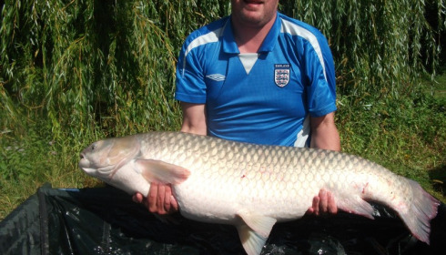 A 38 lb grass carp from Beaurepaire, David Turner, Sep 2015