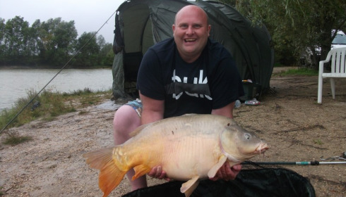 A 42 lb carp from Beaurepaire, kevin stuart, Sep 2015