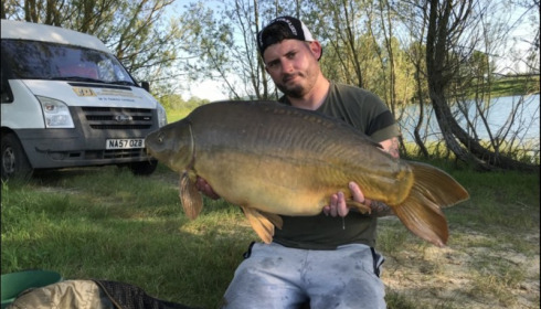 A 37 lb carp from Beaurepaire, Jun 2019