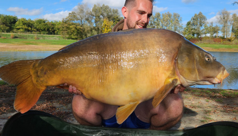 A 54 lb 13 oz fish from Beaurepaire, Oct 2022