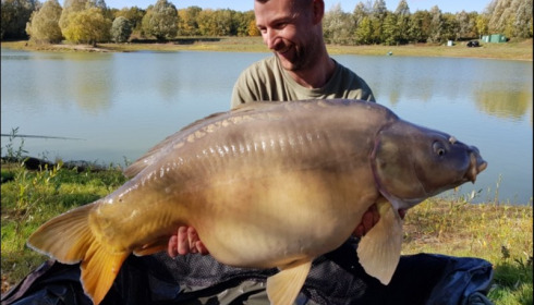 A 43 lb carp from Beaurepaire, Robin Thomas, Oct 2018
