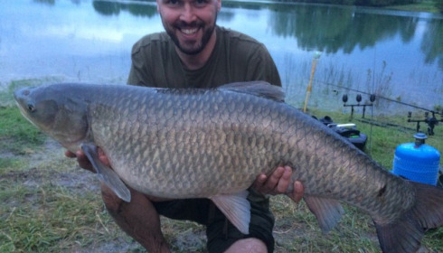 A 41 lb 3 oz carp from Beaurepaire, Tony Henderson, May 2018