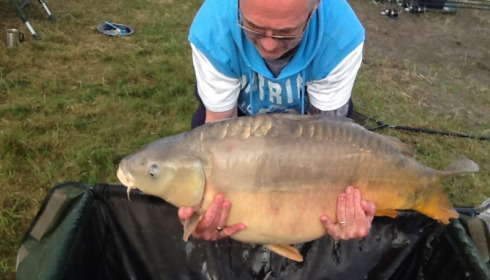 A 45 lb 4 oz carp from Beaurepaire, Alan, Apr 2014