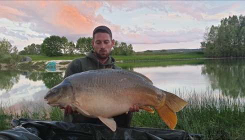 A 37 lb grass carp from Beaurepaire, Adam Gartlan, Jun 2019