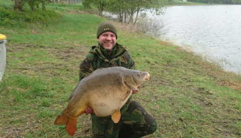 A 42 lb carp from Beaurepaire, Apr 2018
