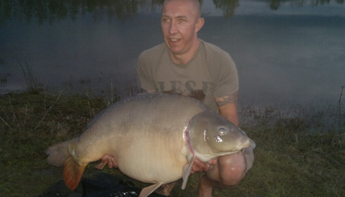 A 53 lb 1 oz carp from Beaurepaire, Phil Belton, Apr 2012