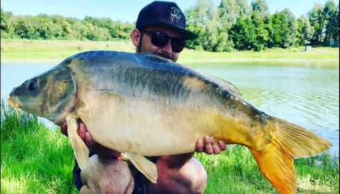 A 32 lb carp from Beaurepaire, Jun 2018