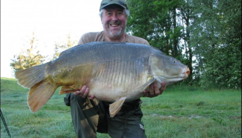 A 45 lb 10 oz carp from Beaurepaire, Jun 2019