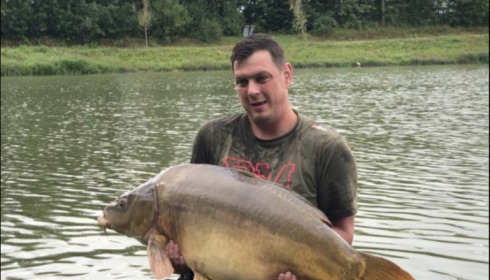 A 53 lb 1 oz carp from Beaurepaire, Adam  Smith, Aug 2019