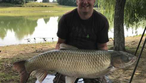 A 43 lb 2 oz grass carp from Beaurepaire, Mike, Jul 2017