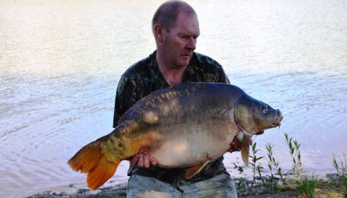 A 33 lb 3 oz carp from Beaurepaire, Michael Forde, Aug 2014