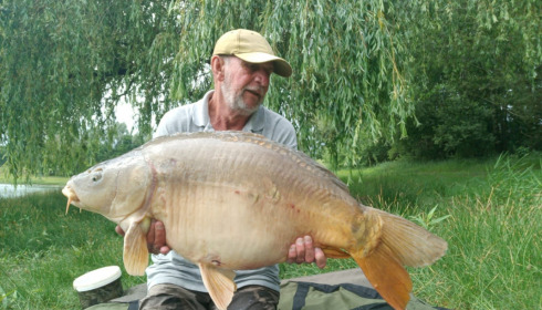 A 40 lb fish from Beaurepaire, 40lb mirror for Alan, Jun 2022