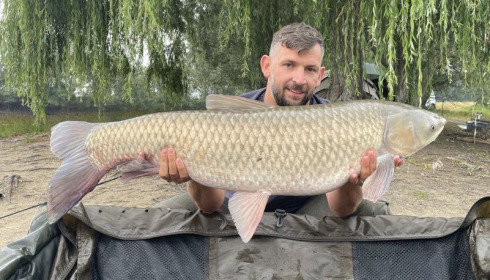 A 33 lb fish from Beaurepaire, Grass Carp, Jul 2022