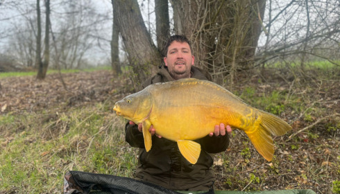 A 29 lb carp from Beaurepaire, Stephen Mead, Apr 2023
