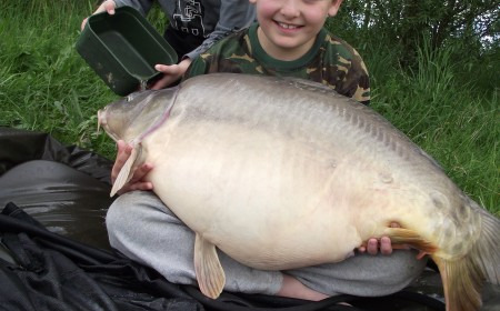 A 44 lb 12 oz carp from Beaurepaire, Leon Hope, May 2012