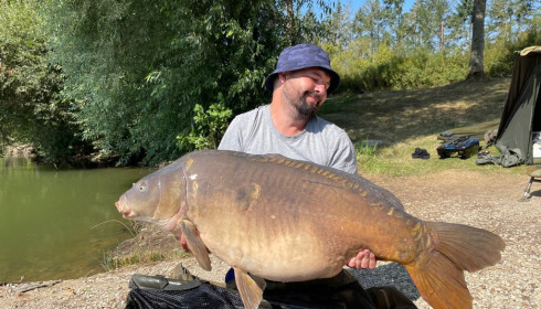 A 58 lb 14 oz carp from Blue Lake, matt rowlinson, Sep 2021