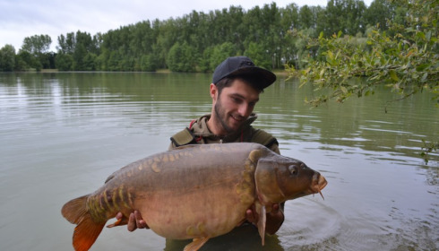 A 32 lb carp from Blue Lake, James Amer, Jun 2015