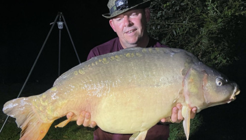 A 43 lb 4 oz carp from Blue Lake, Sep 2022