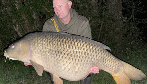 A 51 lb 4 oz fish from Blue Lake, Kev, Apr 2022