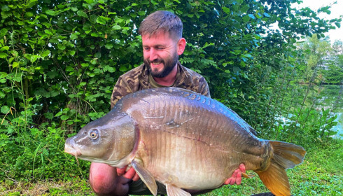 A 43 lb carp from Blue Lake, andrew lowe, May 2022