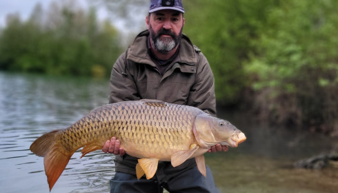 A 27 lb 5 oz carp from Blue Lake, Peter Burniston, Apr 2023