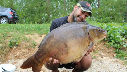 A 31 lb carp from Blue Lake, guillaume legarer, Jul 2018