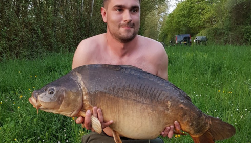 A 44 lb carp from Blue Lake, Oliver  Templeman, Apr 2018
