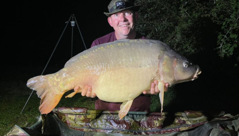 A 43 lb 4 oz carp from Blue Lake, Sep 2022