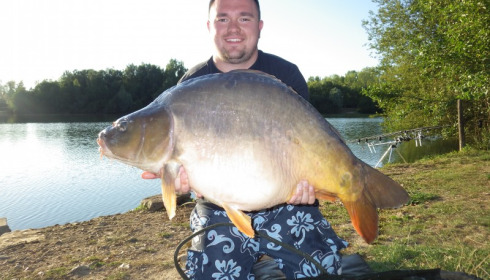A 37 lb carp from Blue Lake, josh wells, Aug 2015
