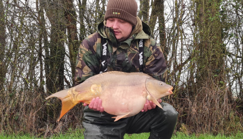 A 21 lb 12 oz carp from Blue Lake, Daniel Tofton, Mar 2022