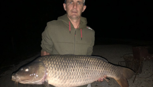 A 29 lb carp from Blue Lake, Vypas Padorys, Aug 2018